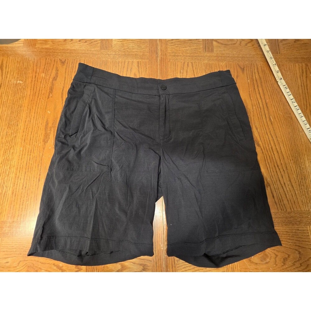 Athleta Trekkie Bermuda 2.0 Shorts Black Womens Size 16 Athletic Stretch 596504